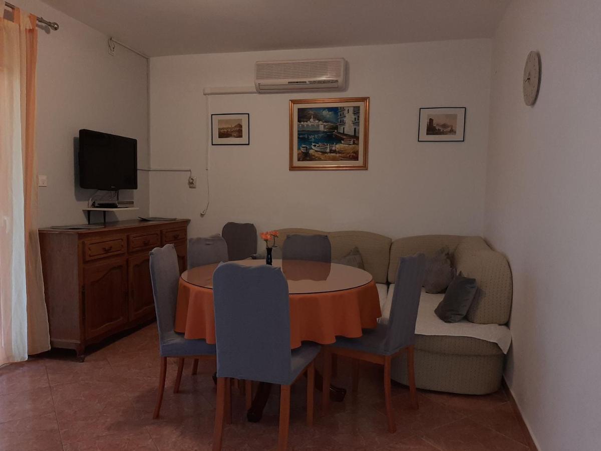 Apartments Jakov Mirce Extérieur photo