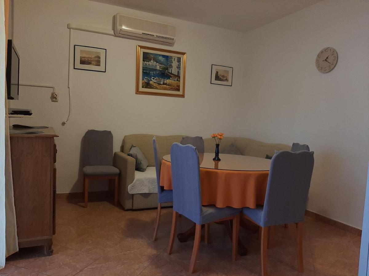Apartments Jakov Mirce Extérieur photo